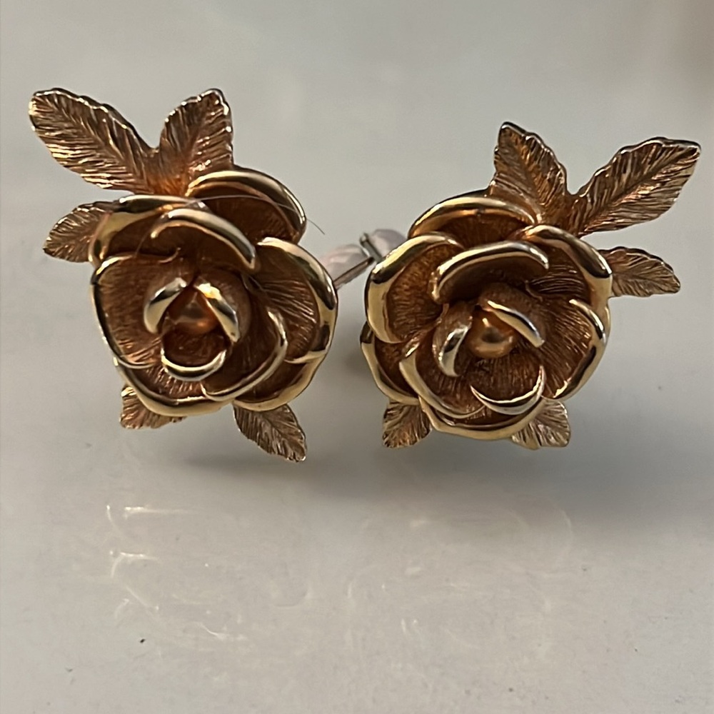 Vintage Sarah Cov Gold Rose Flower Clip Earrings